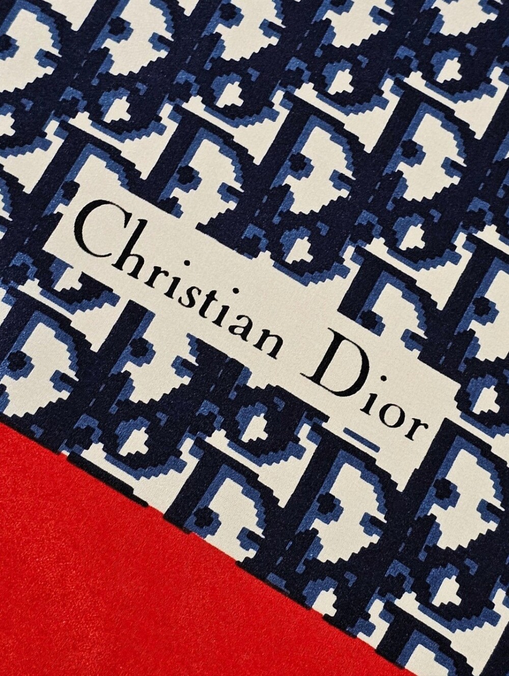 CHRISTIAN DIOR SCARF - Picture 3 of 16